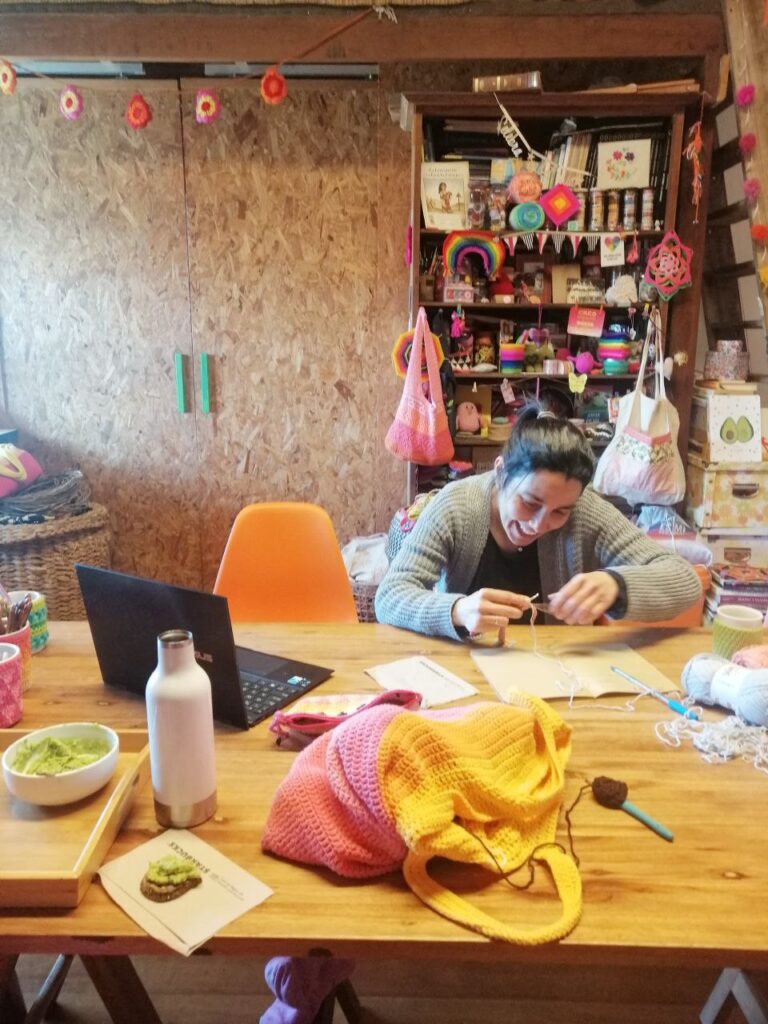 photo_5143477891537939570_y