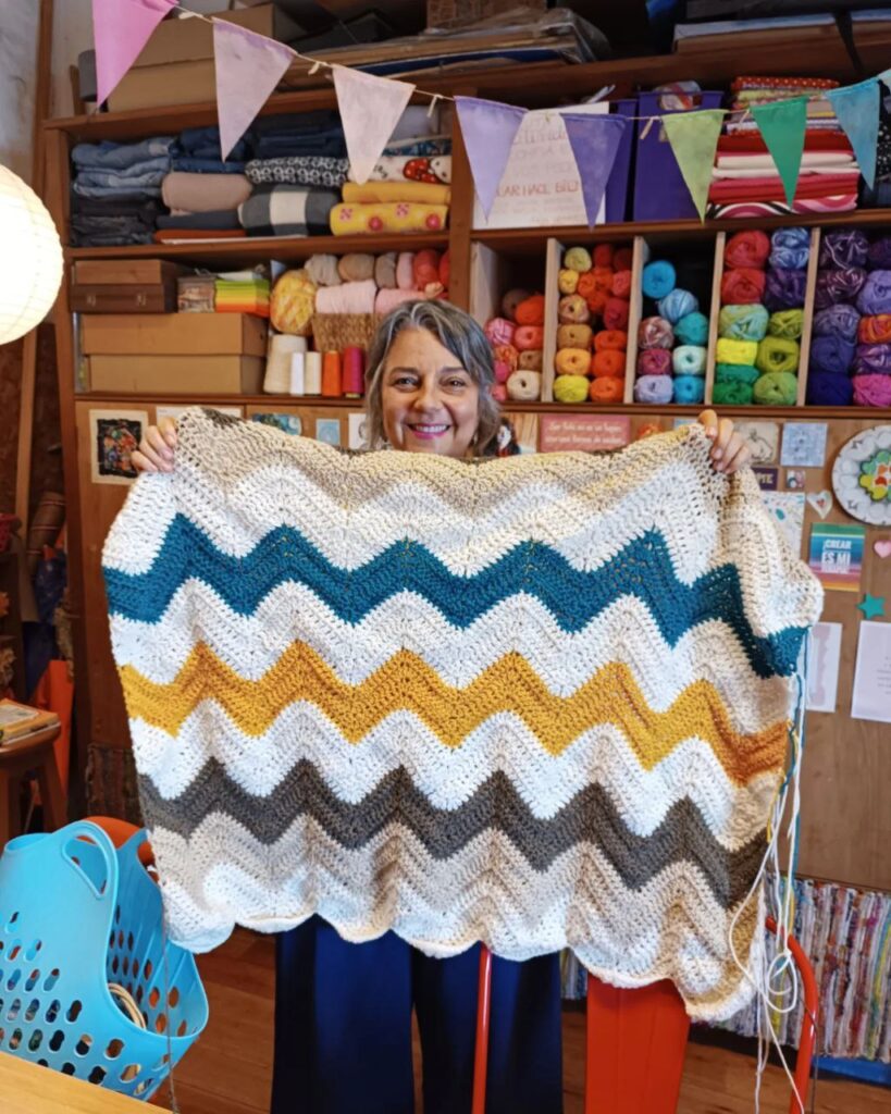 photo_5143477891537939583_y