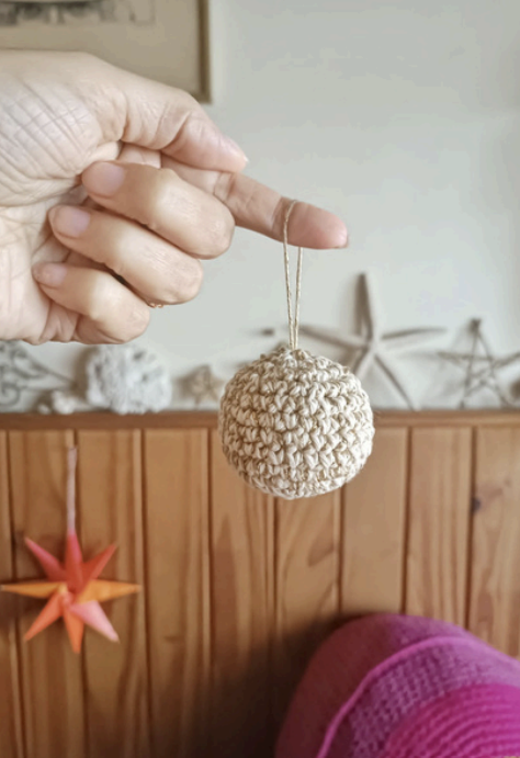 Pelotita Navideña Cuelga Dedo